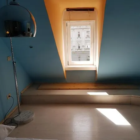 Above Ljubljanica River Appartement