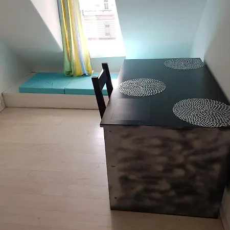 Above Ljubljanica River דירה *